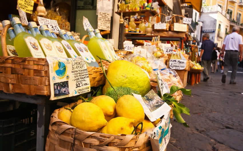 FRI | NAPLES TO USA (OR EXTEND YOUR STAY) 