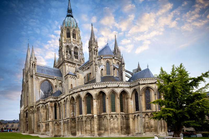 NORMANDY & THE LOIRE VALLEY: HISTORY, HERITAGE & FRENCH ART DE VIVRE