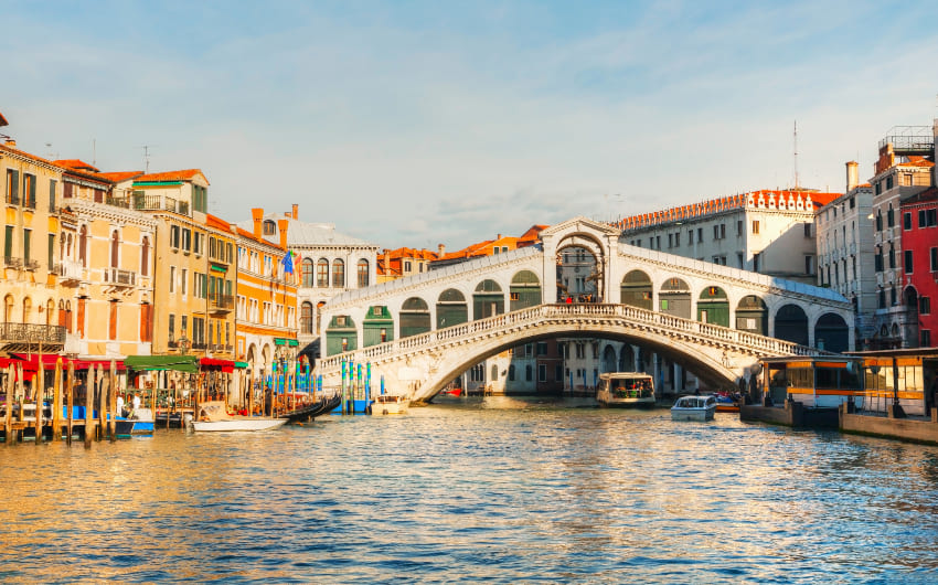 TUE | VENICE 