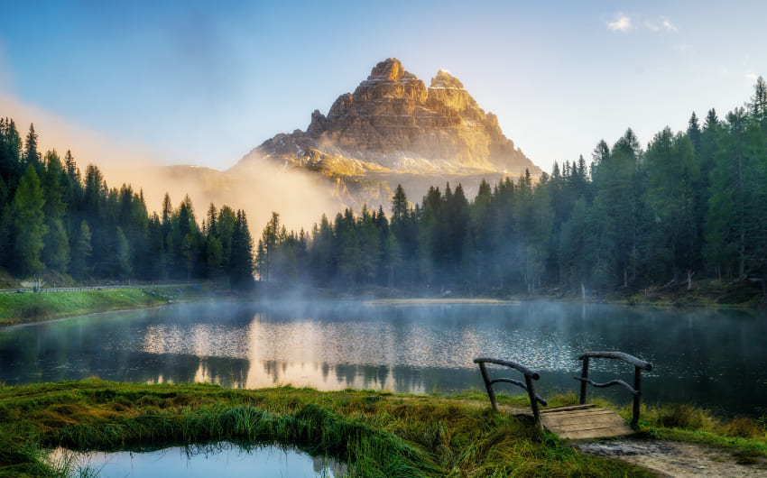 ITALY BETWEEN THE LAKES AND THE SKY