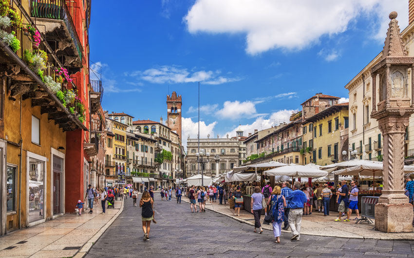 VERONA, THE CITY OF ROMEO & JULIET