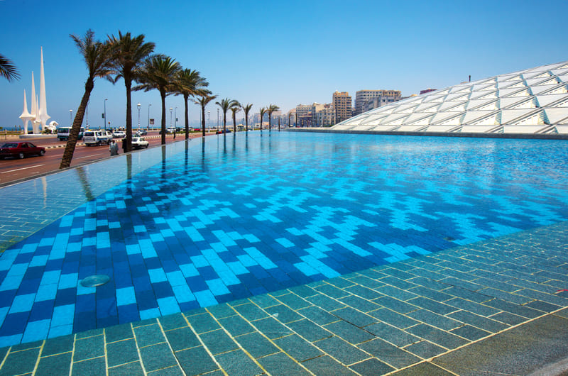EGYPT IN STYLE