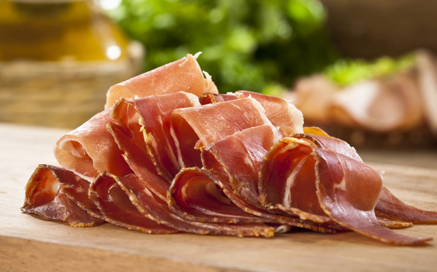 EXPERIENCE ITALY'S FOOD VALLEY & FAST CARS