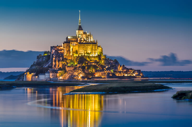 DISCOVER PARIS & NORMANDY
